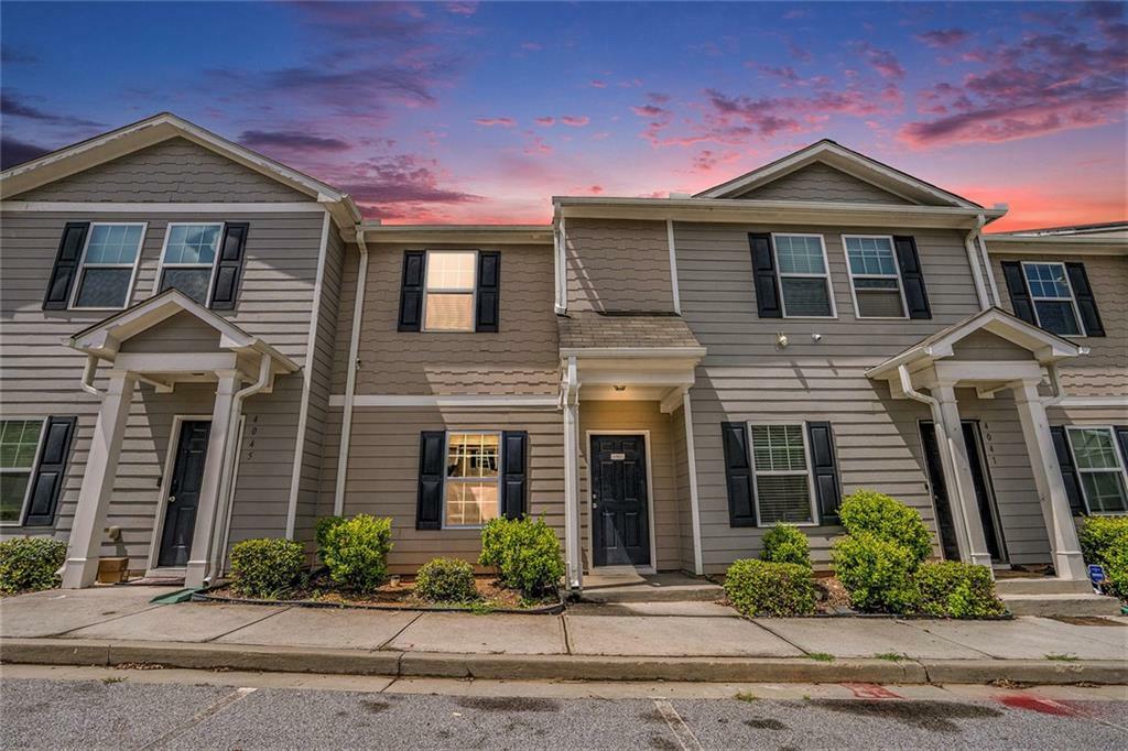 Property Photo: 4043 Avalon Road SW GA 30331