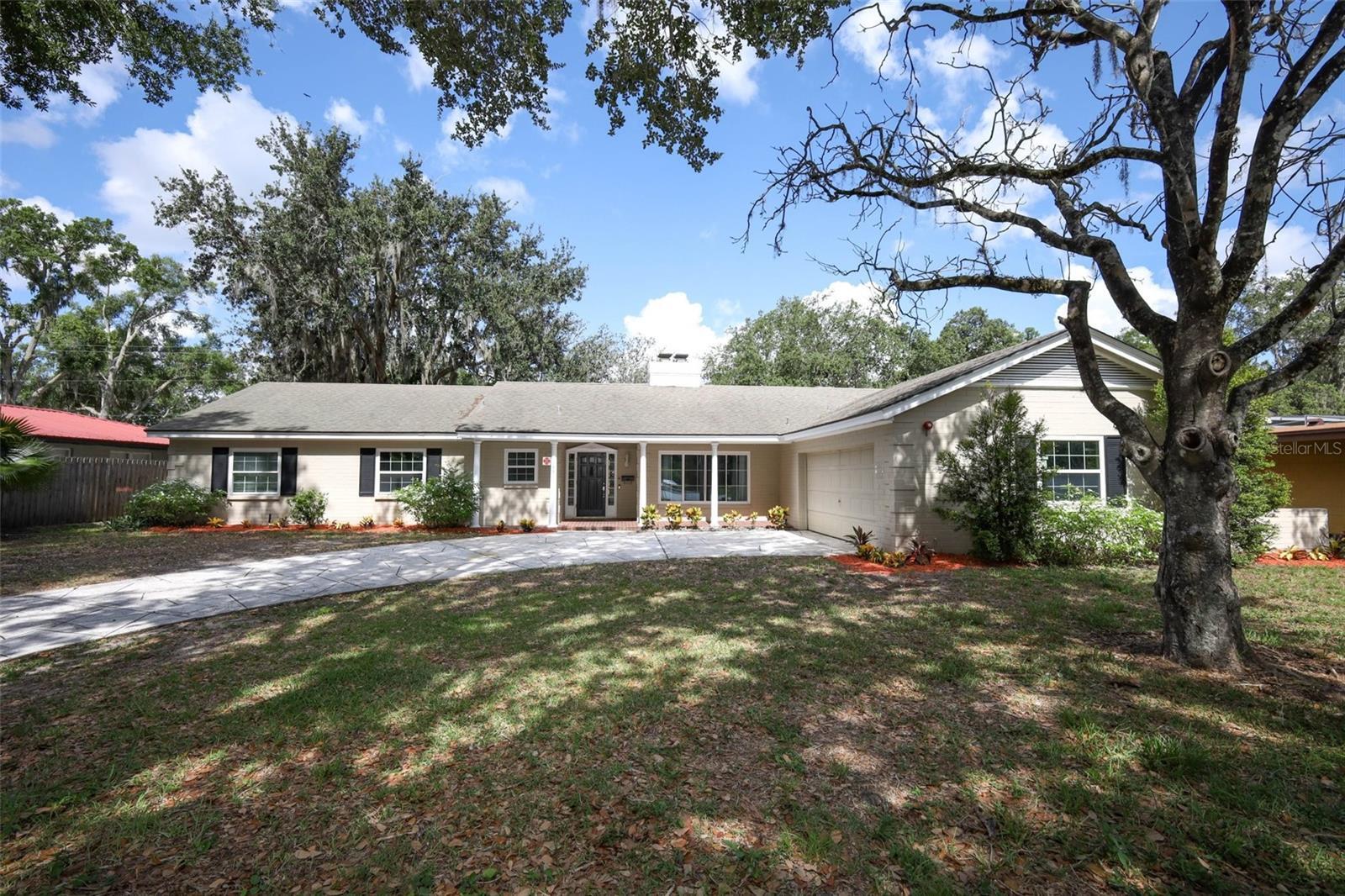 Property Photo: 1481 Glastonberry Road FL 32751