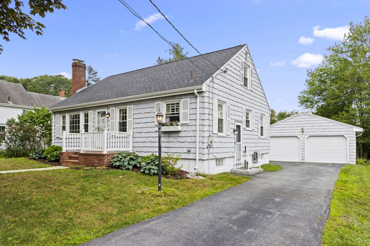 87 Scamman Street  South Portland ME 04106 photo
