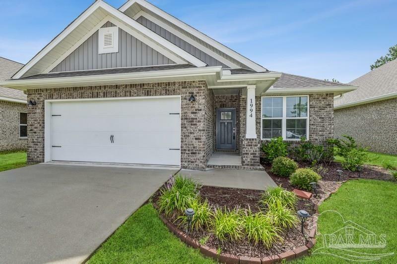 Property Photo:  1994 Cambridge Park Dr  FL 32563 