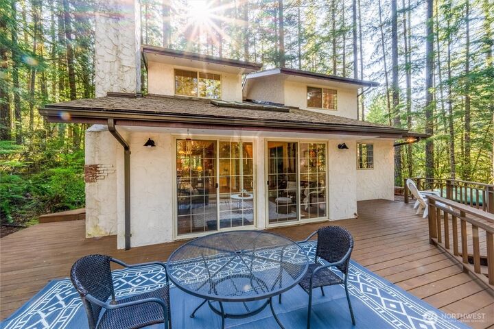 Property Photo:  6982  Shuksan Arm  WA 98244 