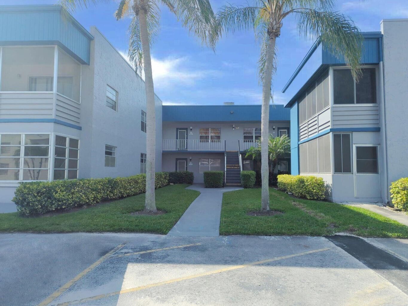 Property Photo:  681 Flanders O  FL 33484 