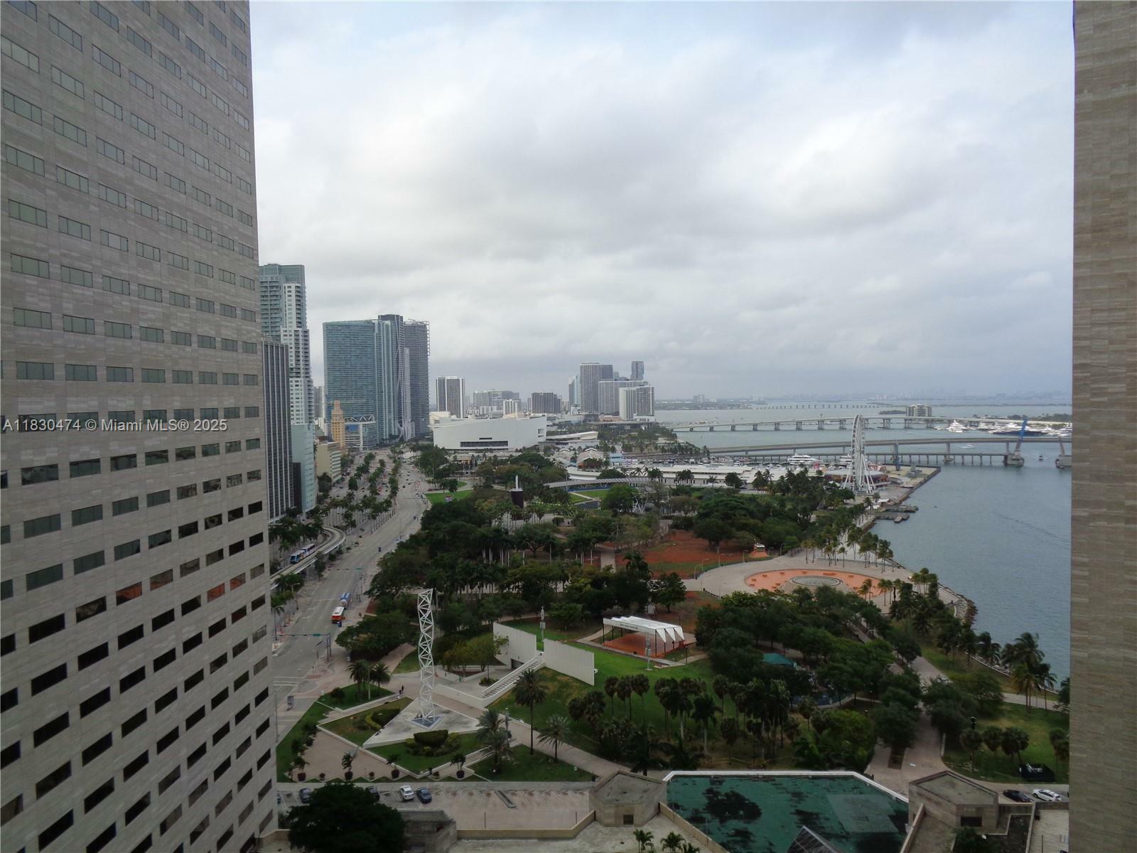 325 S Biscayne Blvd 2522  Miami FL 33131 photo