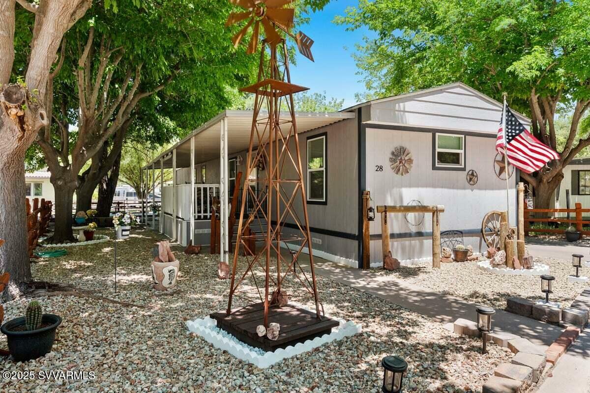 Property Photo:  1630 E Coconino St 28  AZ 86326 