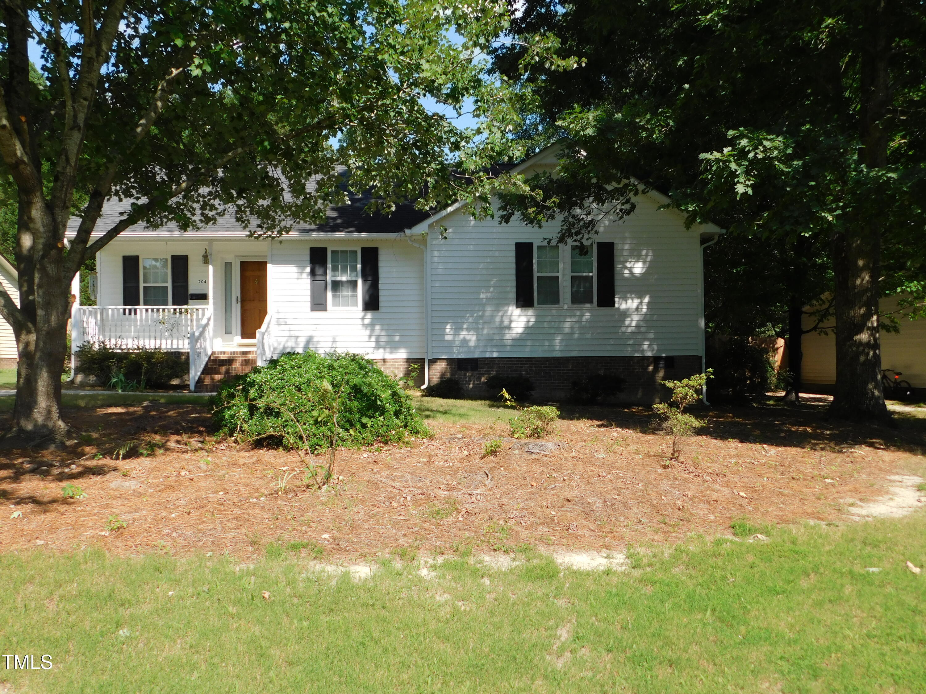 Property Photo: 204 Southland Drive NC 27597