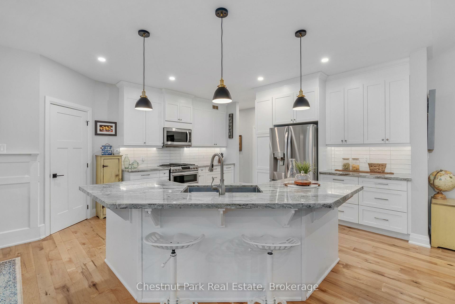 170 Springfield Road  Huntsville ON P1H 0H8 photo