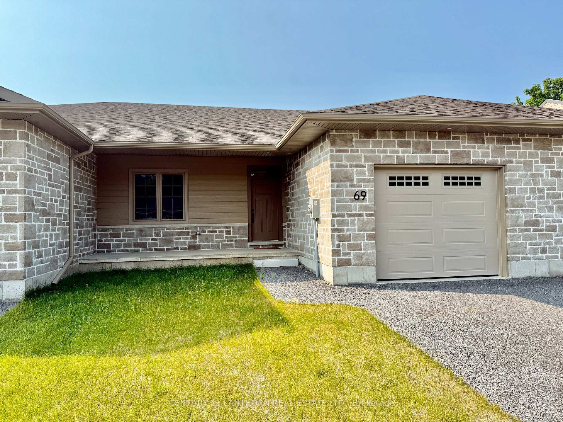 Property Photo: 69 Seymour Street W ON K0K 2K0