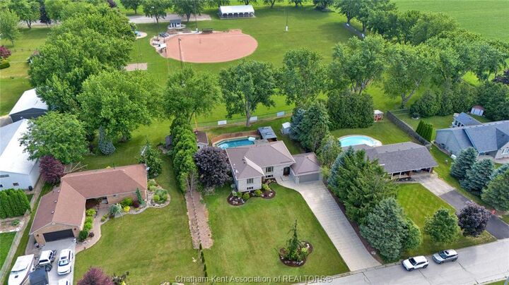 25619 Meadowbrook Lane  Chatham-Kent ON N0P 1S0 photo