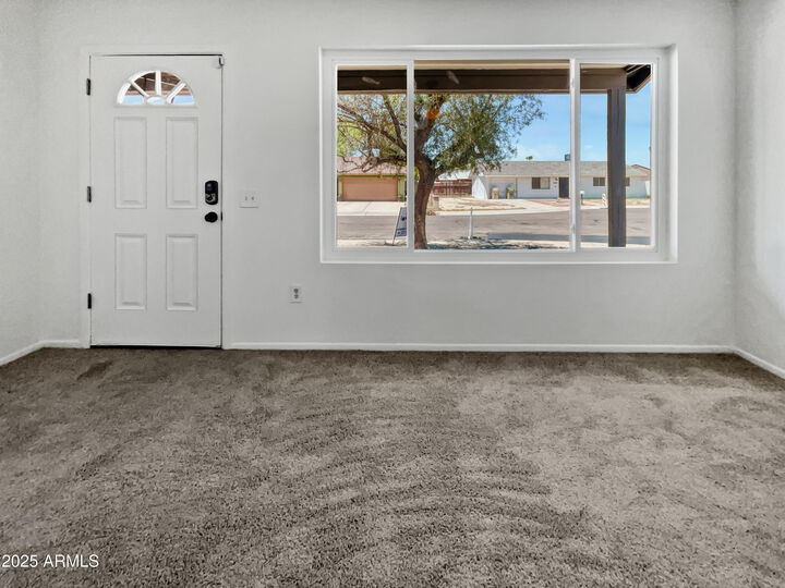 Property Photo: 15807 N 60th Avenue AZ 85306