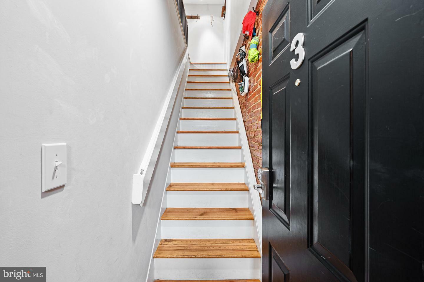 Property Photo:  1516 Catharine Street 3  PA 19146 