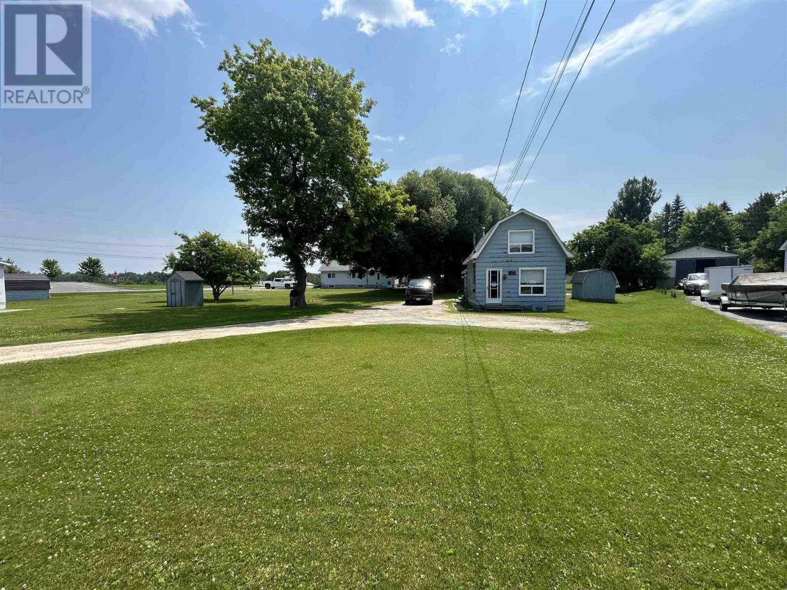 Property Photo:  1011 Sunset Dr  ON P9A 2T5 
