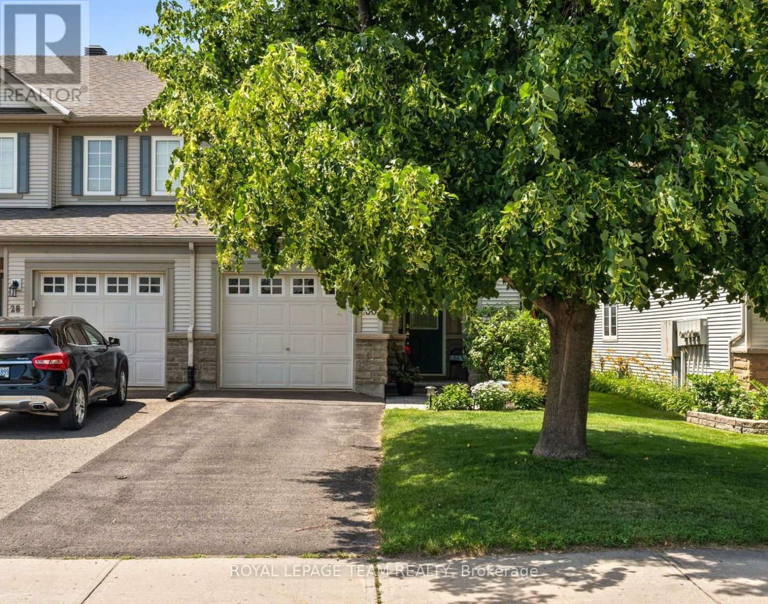 Photo de la propriété:  30 Riverstone Drive  ON K2J 4X7 