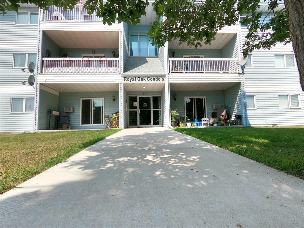 Property Photo:  306 92 Fifth Street South  MB R0E 0C0 