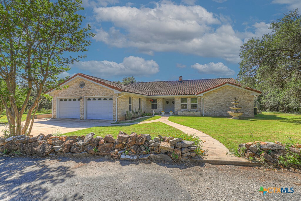 Property Photo:  830 Palomino Lane  TX 78666 