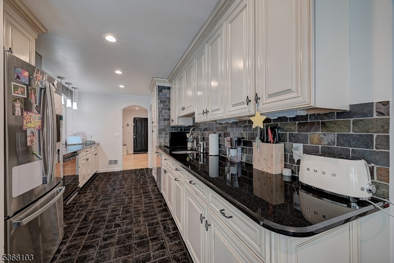 Property Photo: 7 Alcott Dr NJ 07039