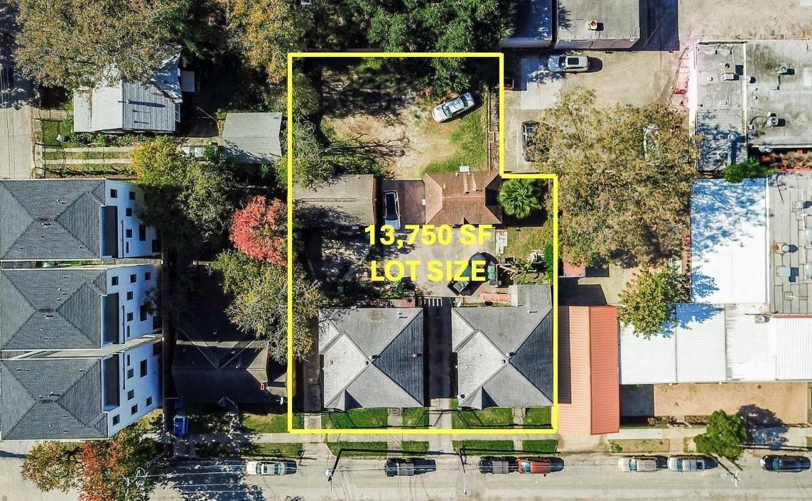 Property Photo: 4320 &Amp 4316 Jack Street TX 77006