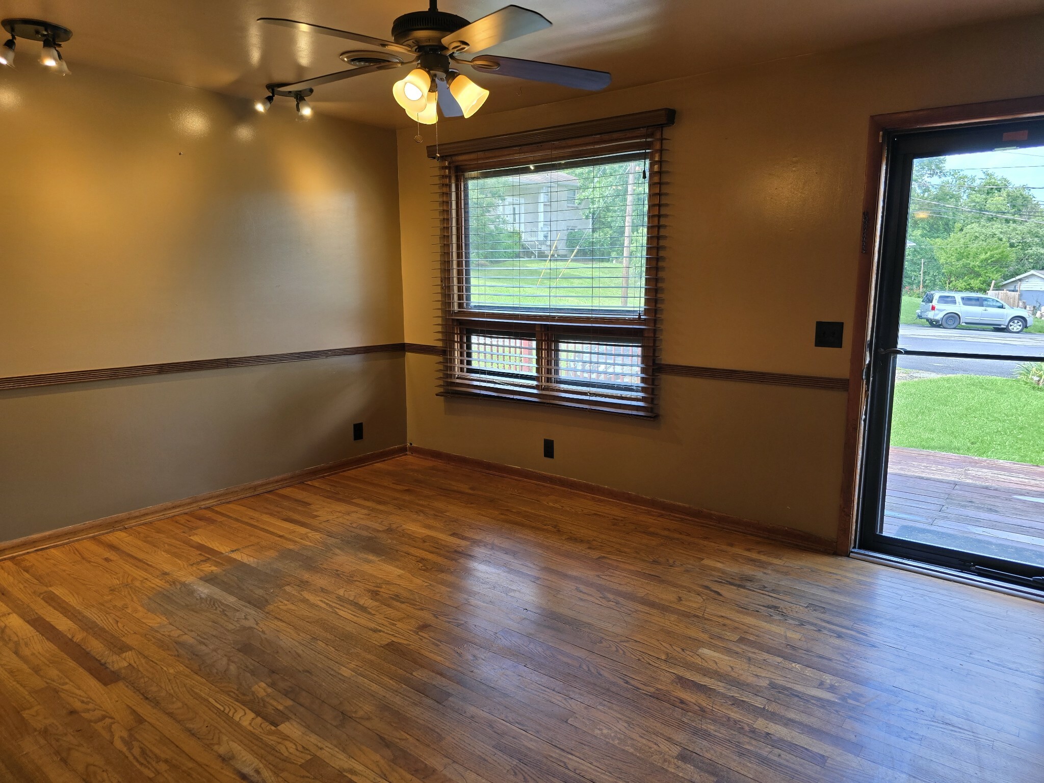 Property Photo: 133 Cherokee Ct TN 37013