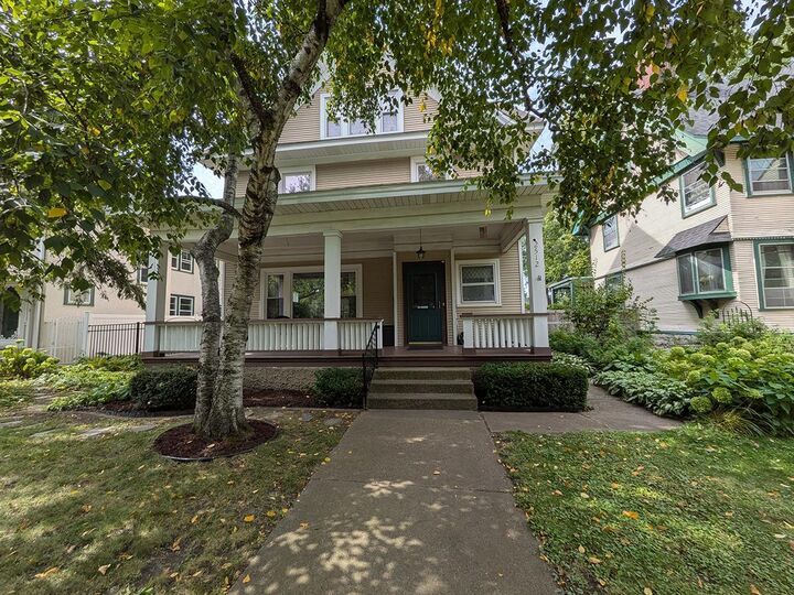Property Photo: 2512 Humboldt Avenue S MN 55405
