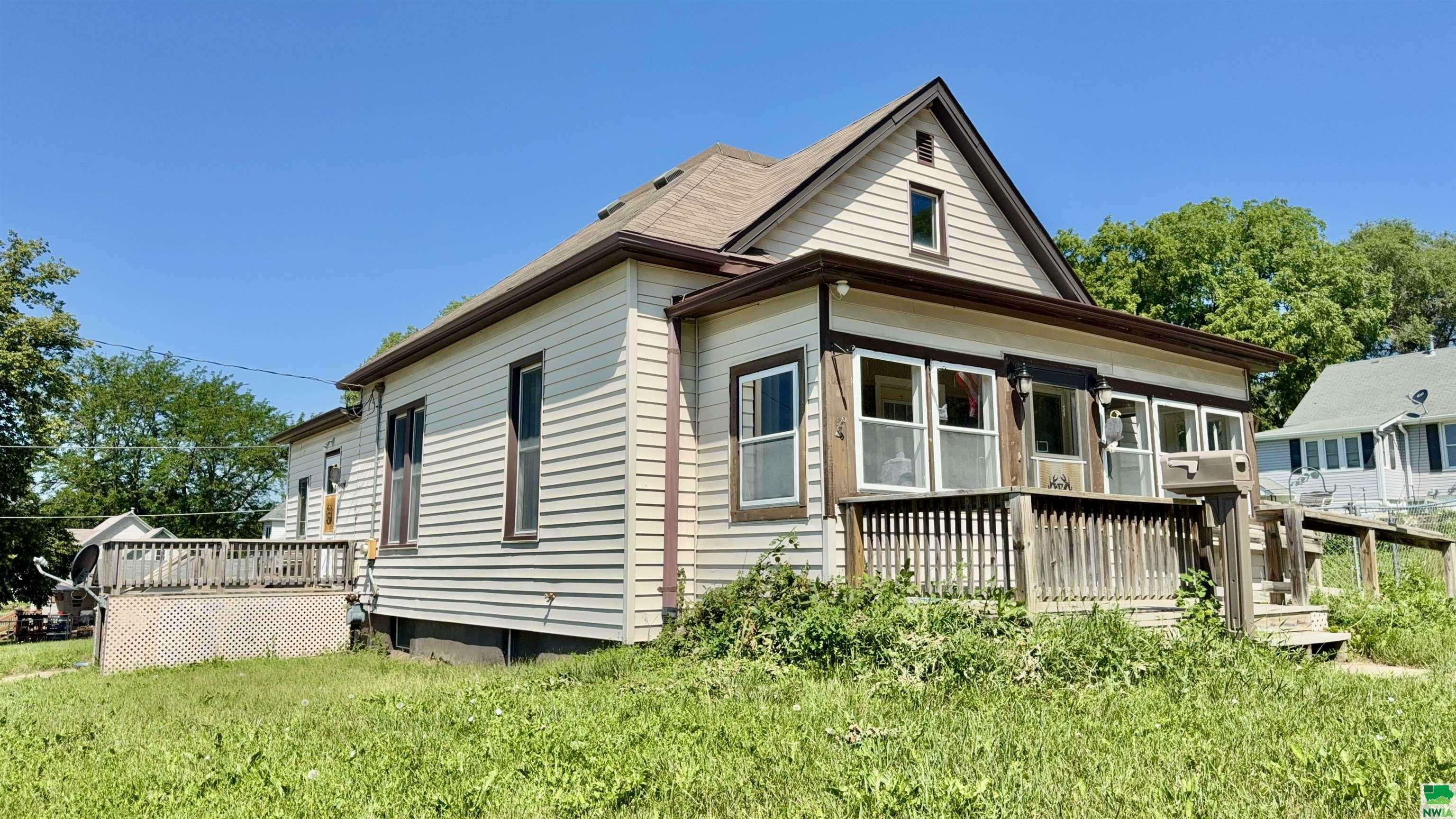 Property Photo: 101 Logan Street IA 51105