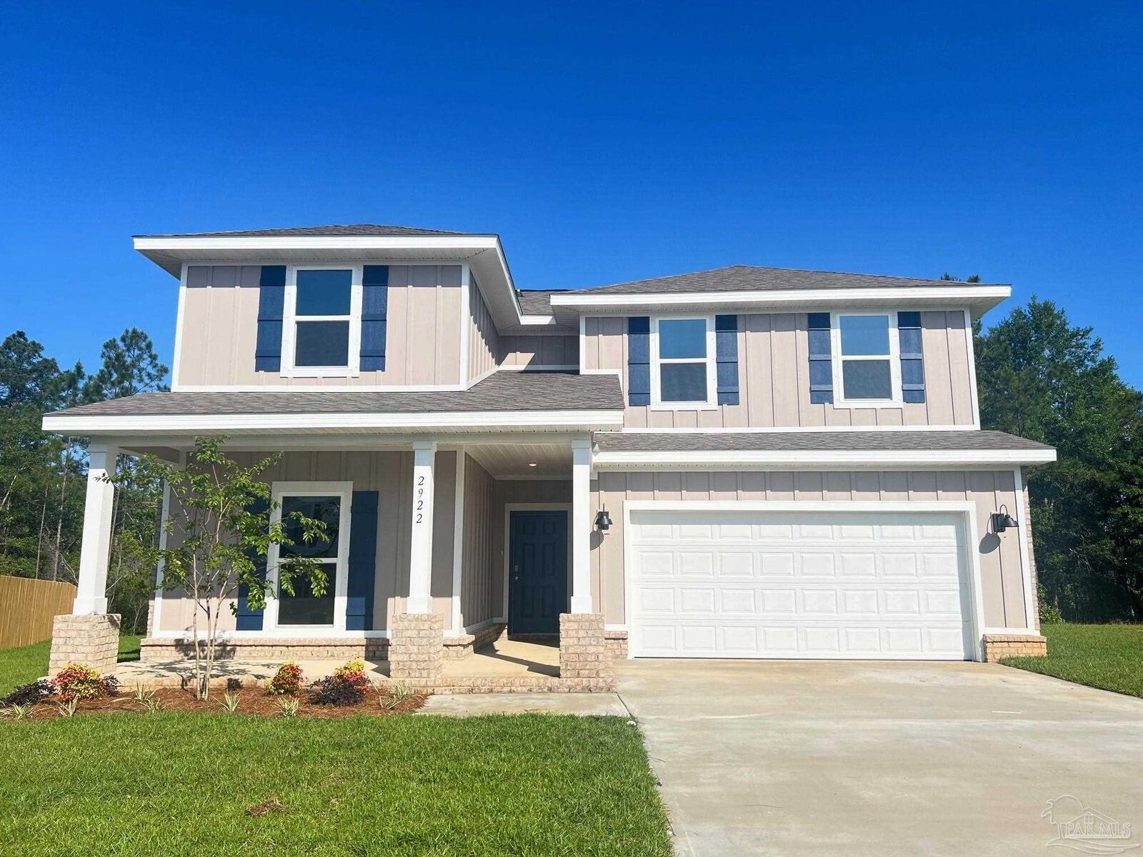 Property Photo: 3075 Silver Maple Dr FL 32533