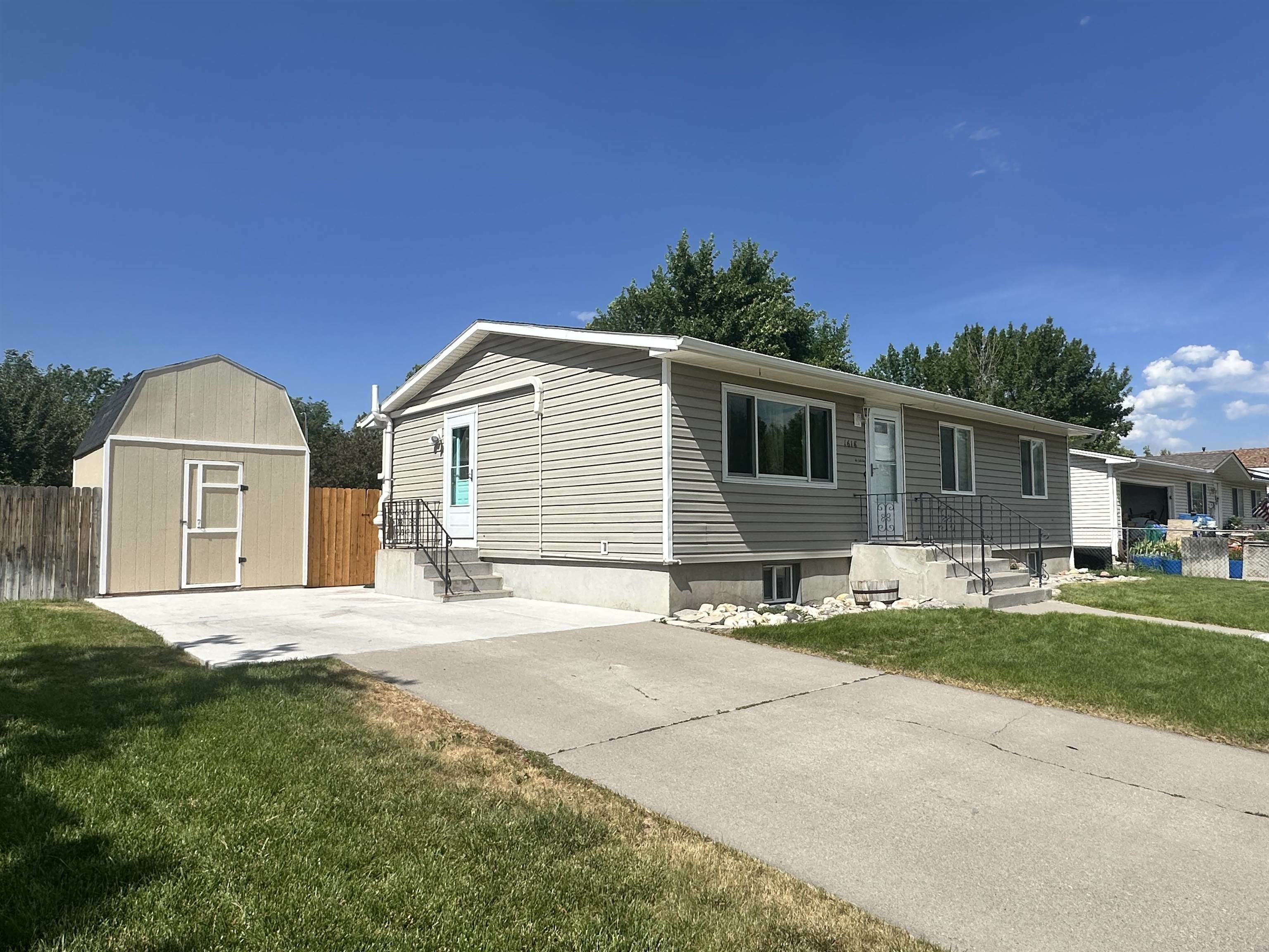 Property Photo: 1618 Garnet Dr ID 83202