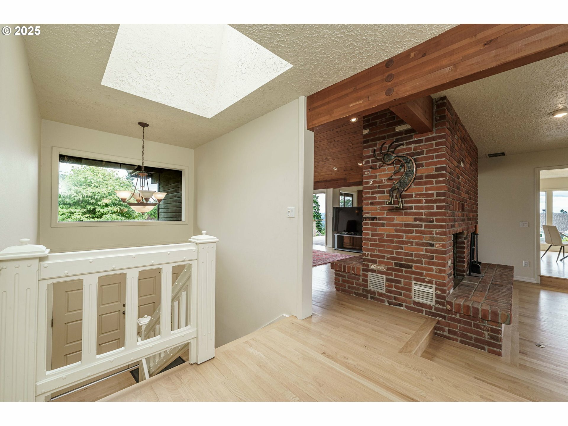Property Photo:  6827 Apollo Rd  OR 97068 