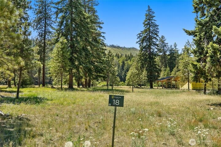 Property Photo:  18  Domerie Park Loop  WA 98922 