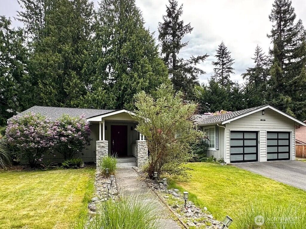 Property Photo:  11044  111th Avenue NE  WA 98033 