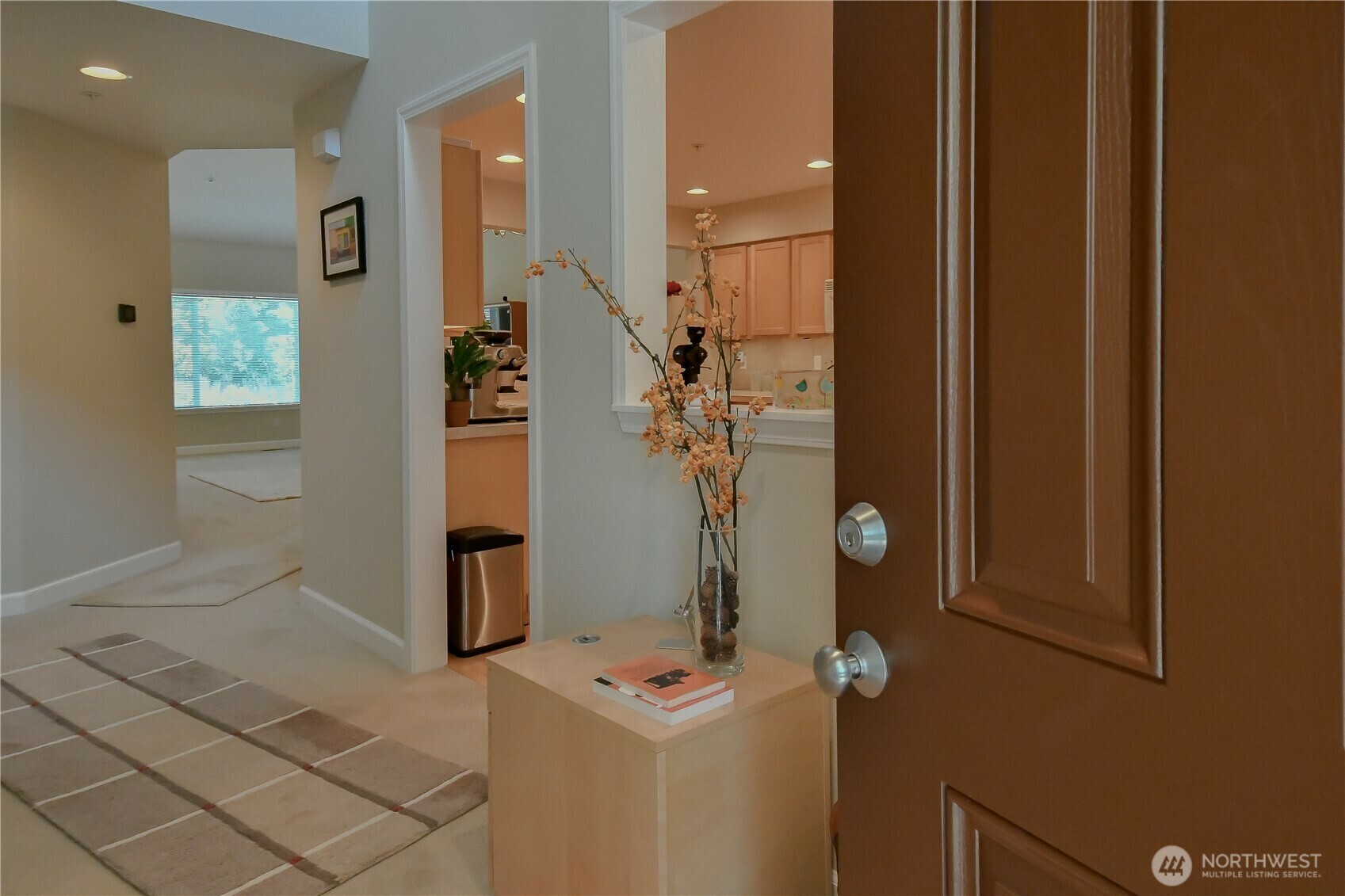 Property Photo:  1127  63rd Street SE 102  WA 98092 