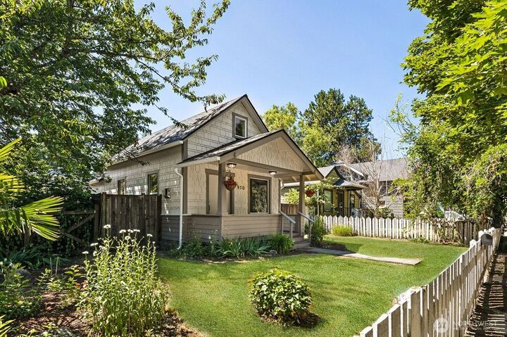Property Photo: 930 S M Street WA 98405