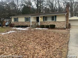 Property Photo:  560 Sylvanwood Drive  MI 48085 