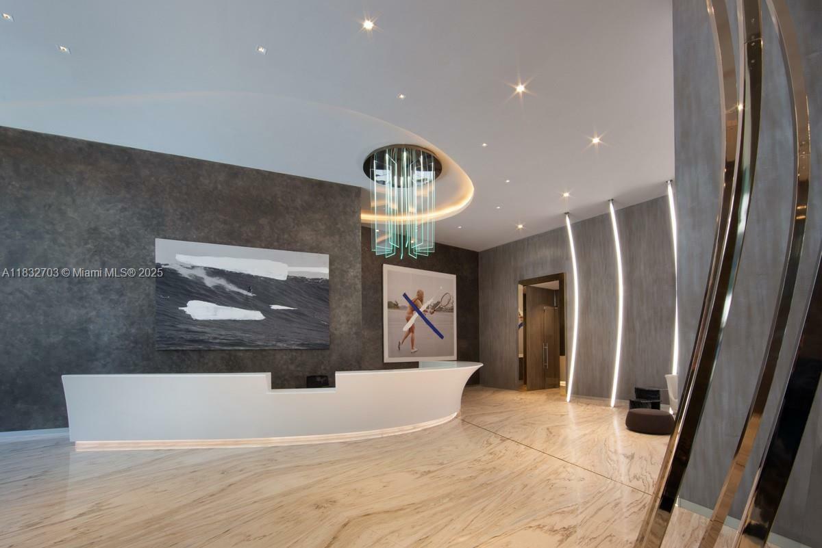 Property Photo:  1000 Brickell Plz 3703  FL 33131 