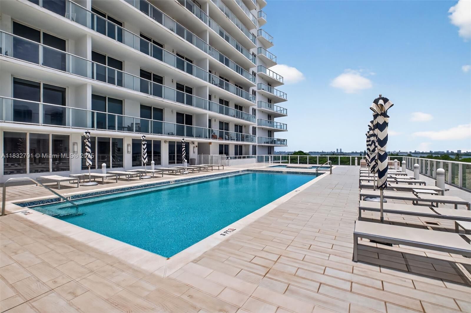 Property Photo:  4250 Biscayne Blvd 1206  FL 33137 