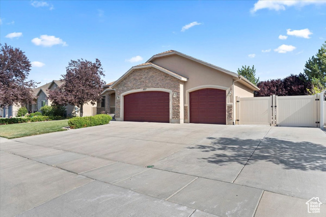 Property Photo:  1827 E 1530 S  UT 84660 