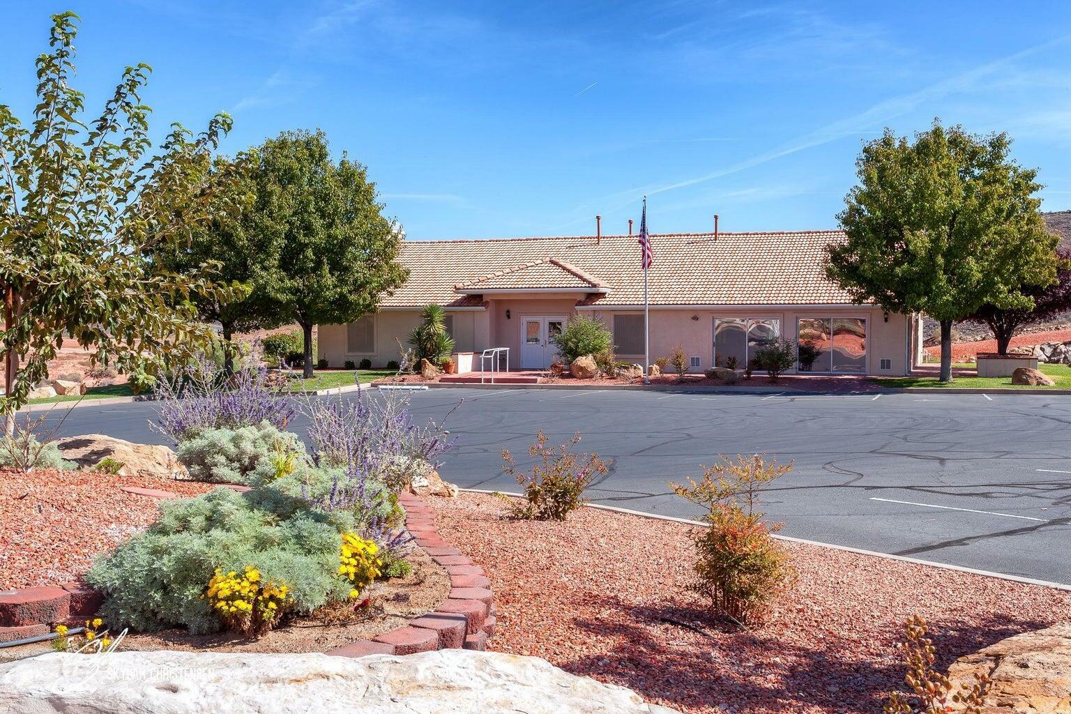 Property Photo: 1360 E Telegraph Rd #14 UT 84780