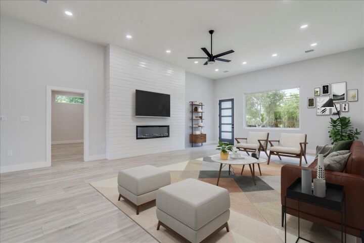 Property Photo: 1215 Howard Street TX 76574