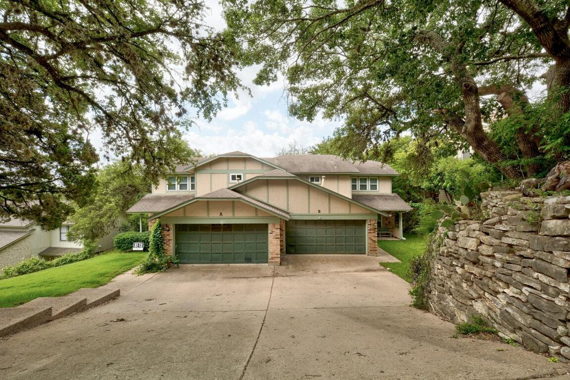 Property Photo: 1928 Holly Hill Drive B TX 78746