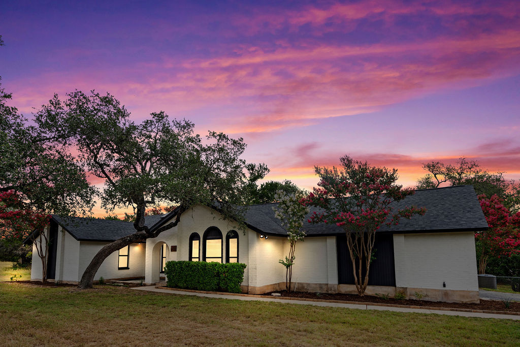 Property Photo:  8401 Persimmon Grove  TX 78737 