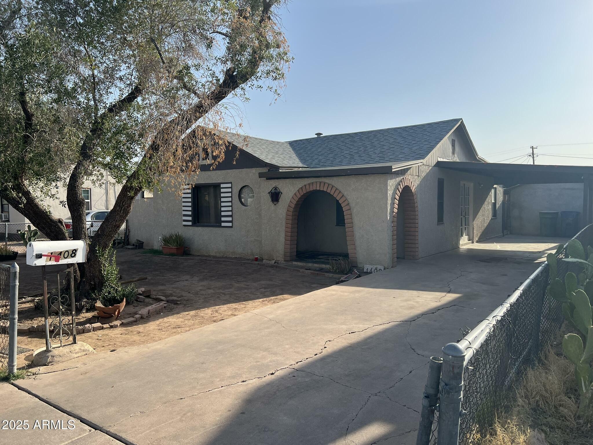 Property Photo:  1408 S Bonarden Lane  AZ 85281 