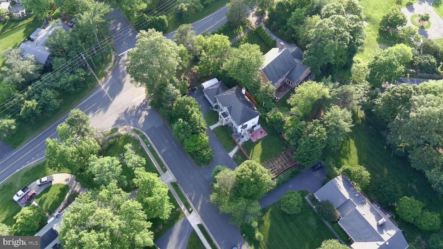 Property Photo: 9956 Corsica Street VA 22181