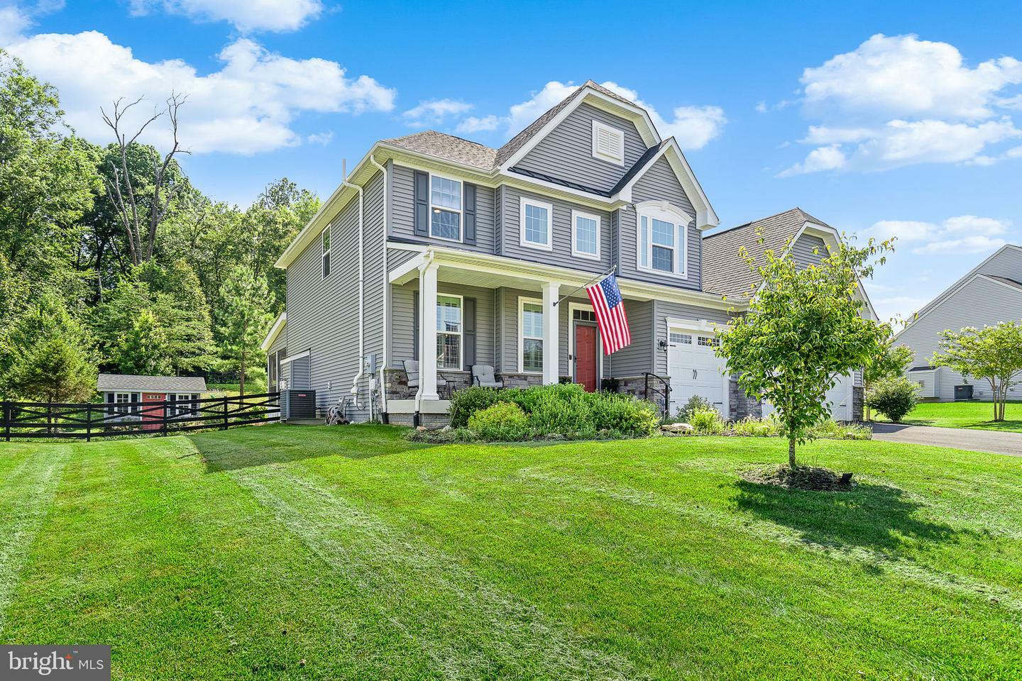 Property Photo: 7736 Warrenton Chase Drive VA 20187
