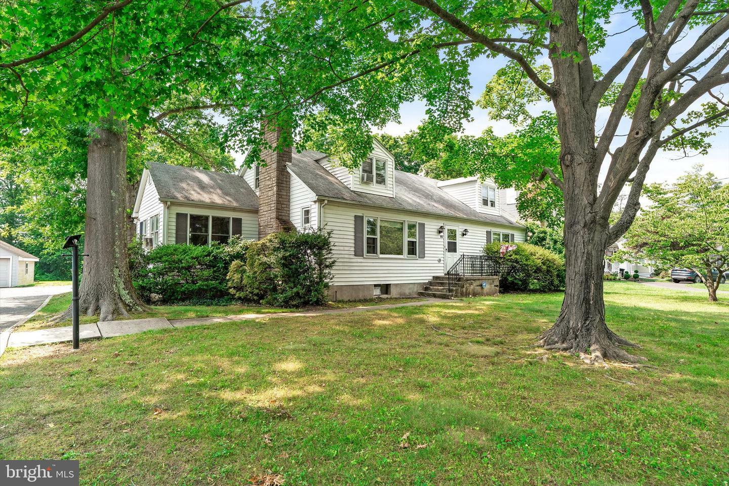 648 Old York Road  East Windsor NJ 08520 photo