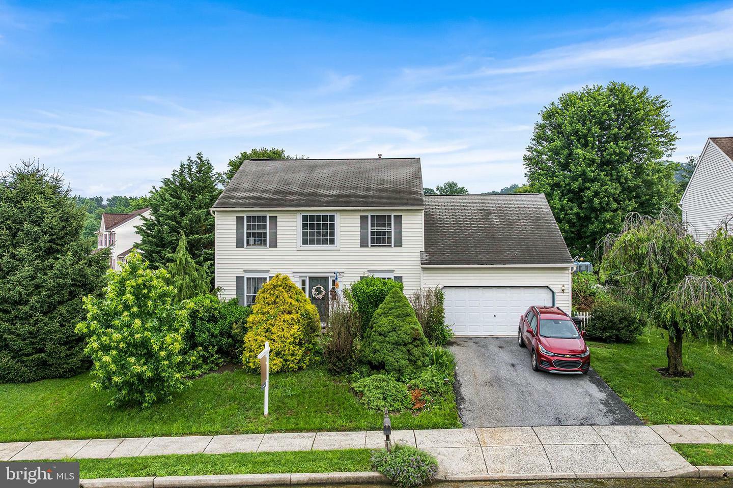 1049 Christina Drive  Leesport PA 19533 photo