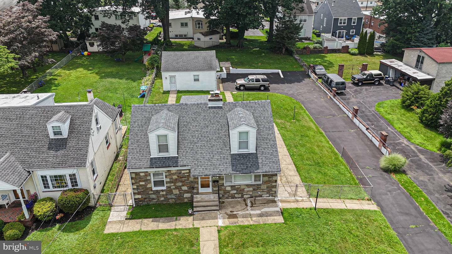 Property Photo: 4600 Aubrey Avenue PA 19114