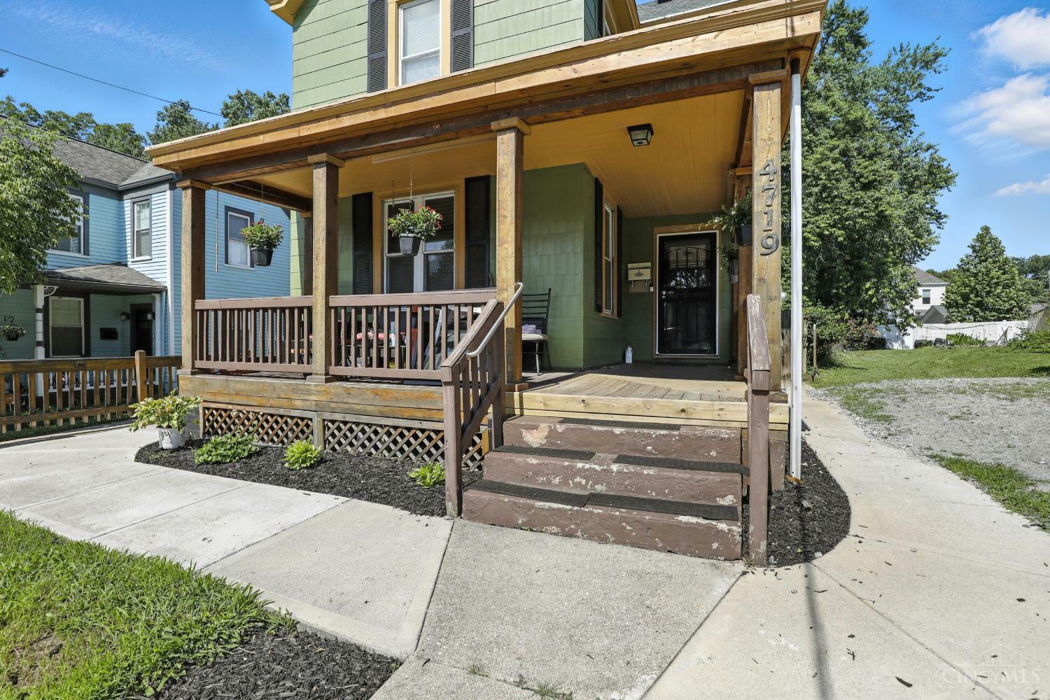 Property Photo: 4719 Castle Place OH 45227