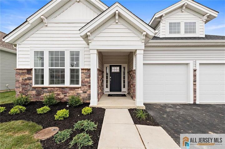 15 Galerie Court  Monroe NJ 08831 photo