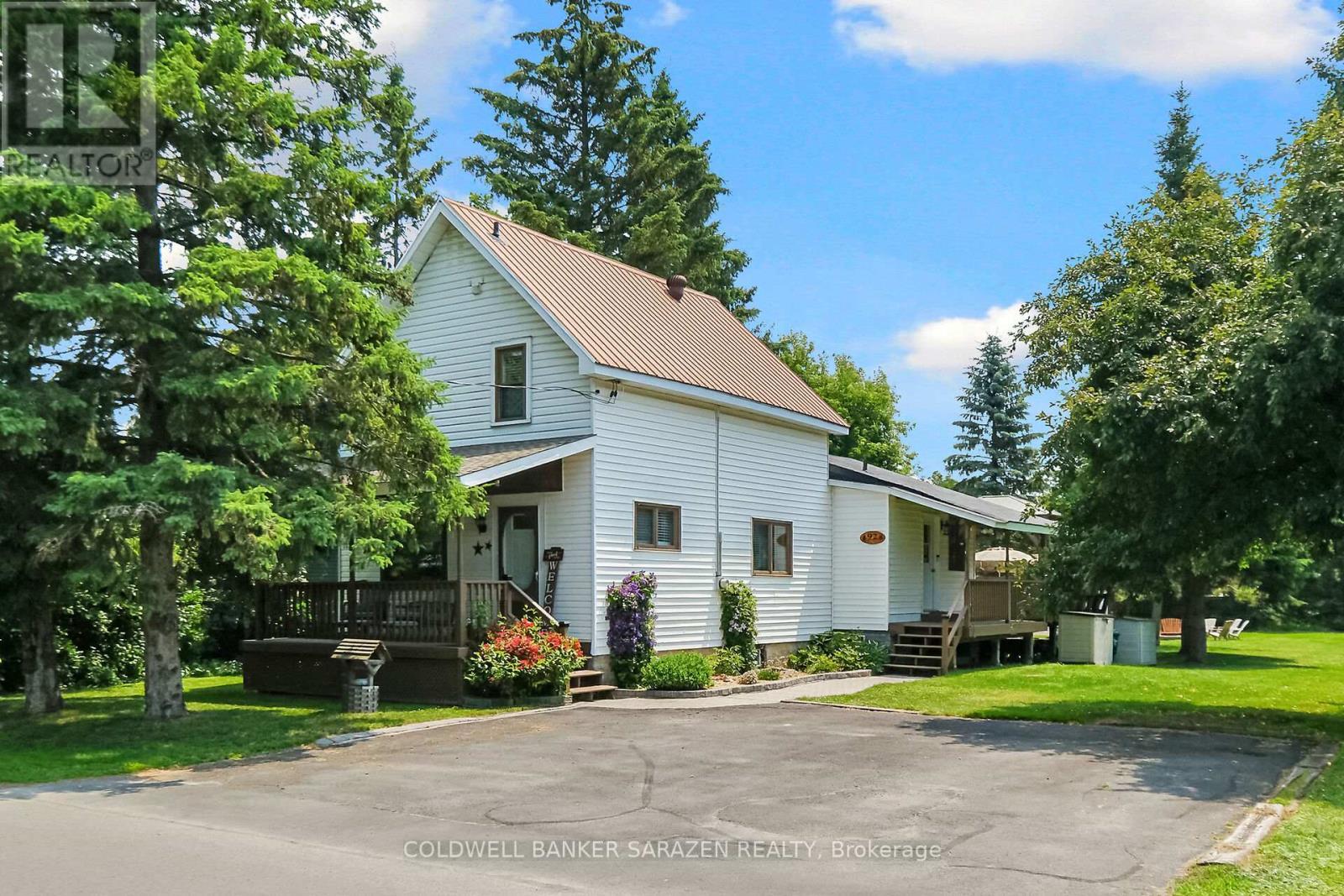 Property Photo: 92 Strachan Street ON K0A 2Z0