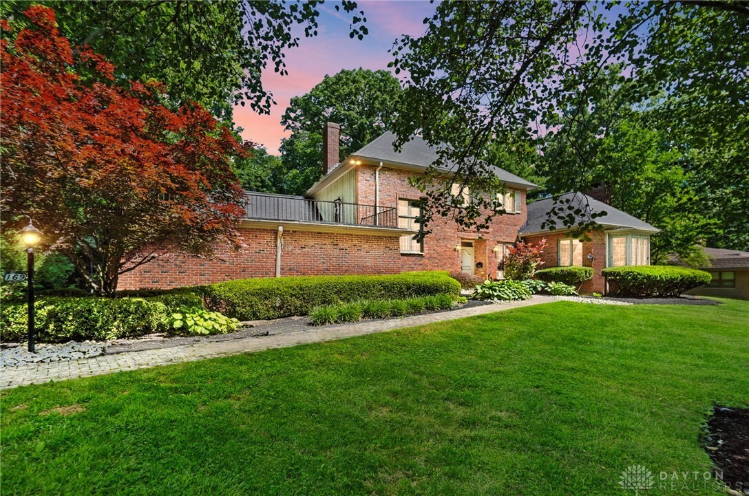 Property Photo:  169 Trailwoods Drive  OH 45415 