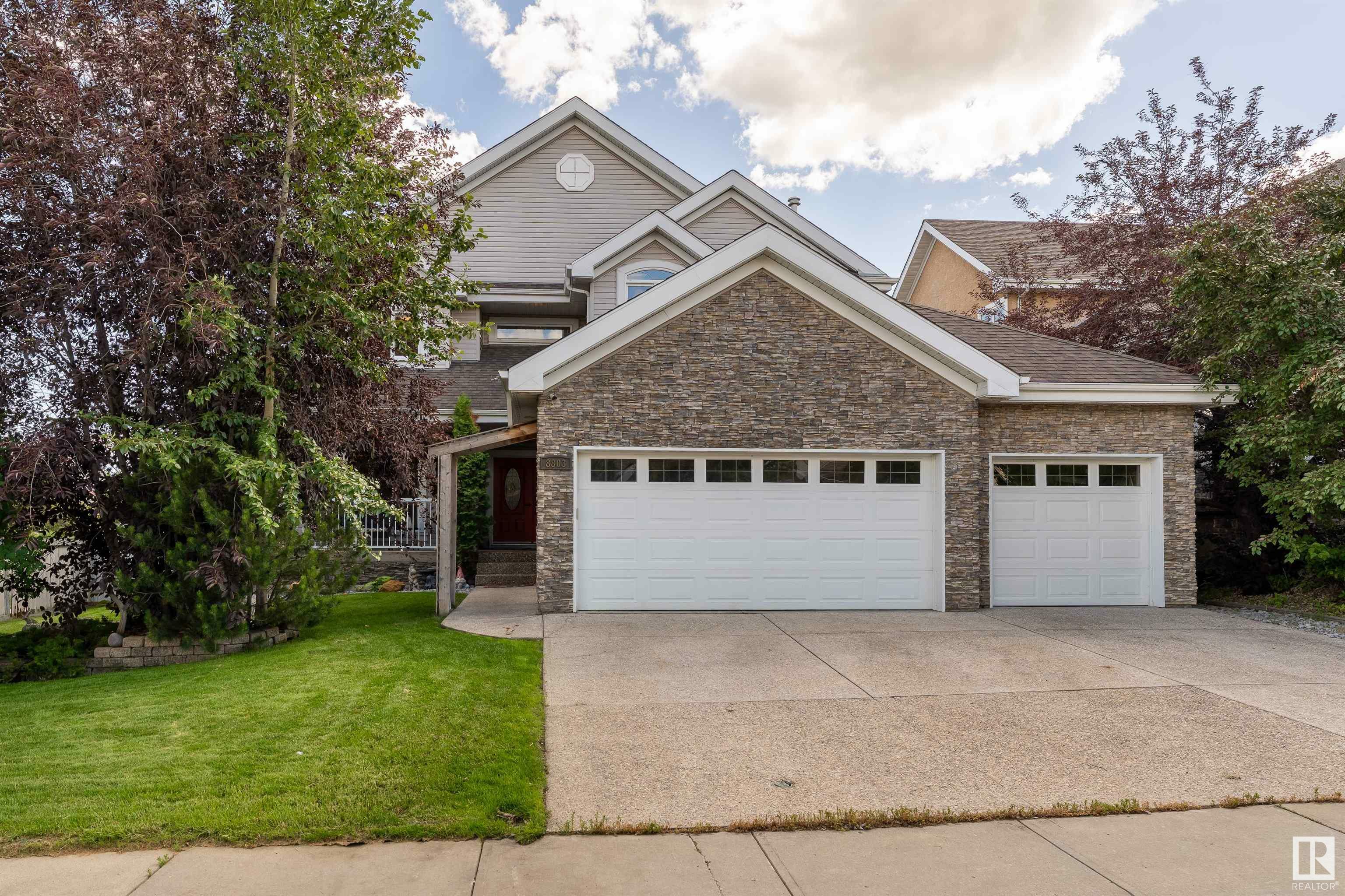 Property Photo: 8803 16 Avenue SW AB T6X 1J7
