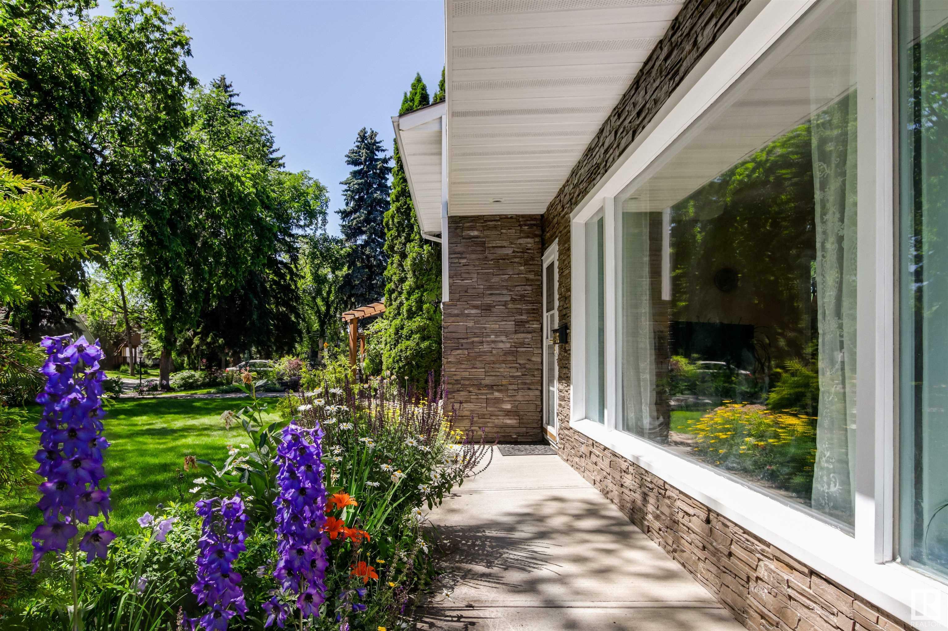 Property Photo: 11406 73 Avenue NW AB T6G 0E1